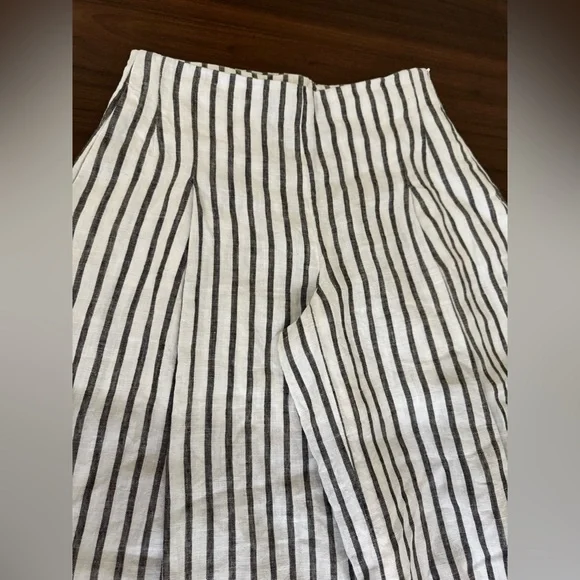 Etcetera Black and White Striped wide legged pants 100% linen size 4